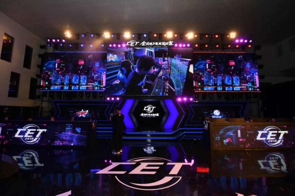 通过本地定 通过本地定